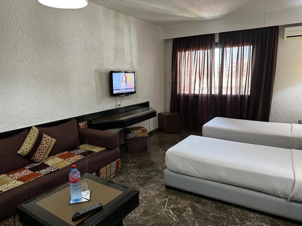 Ourida Urban Hotel Rabat Bagian luar foto