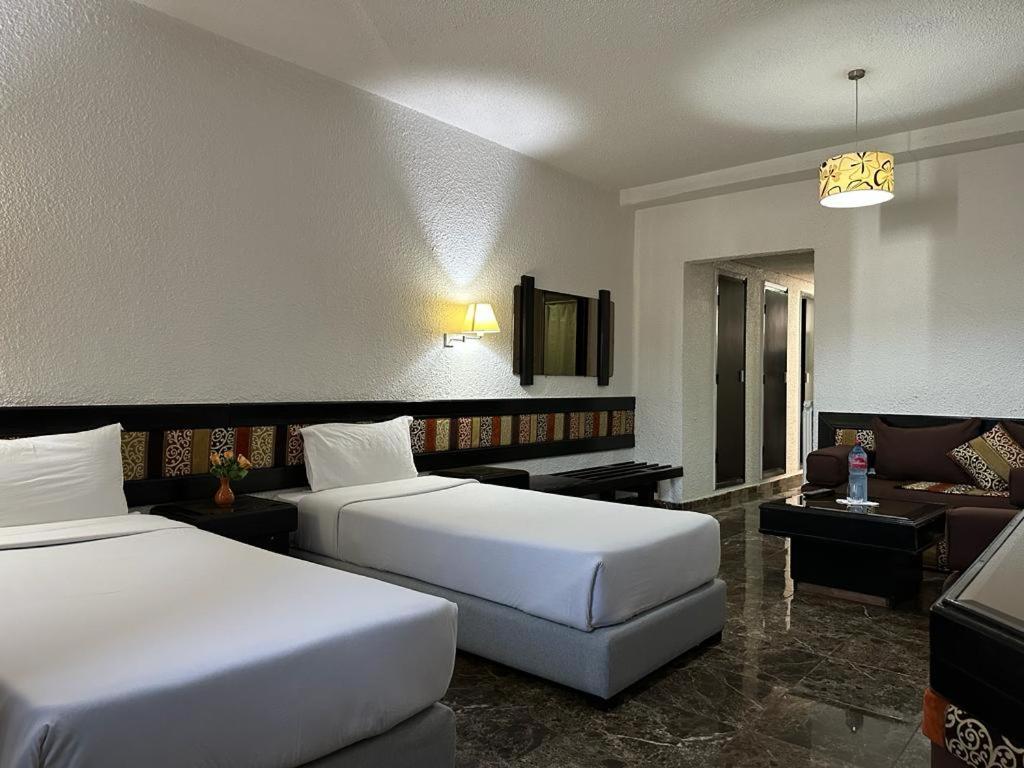Ourida Urban Hotel Rabat Bagian luar foto