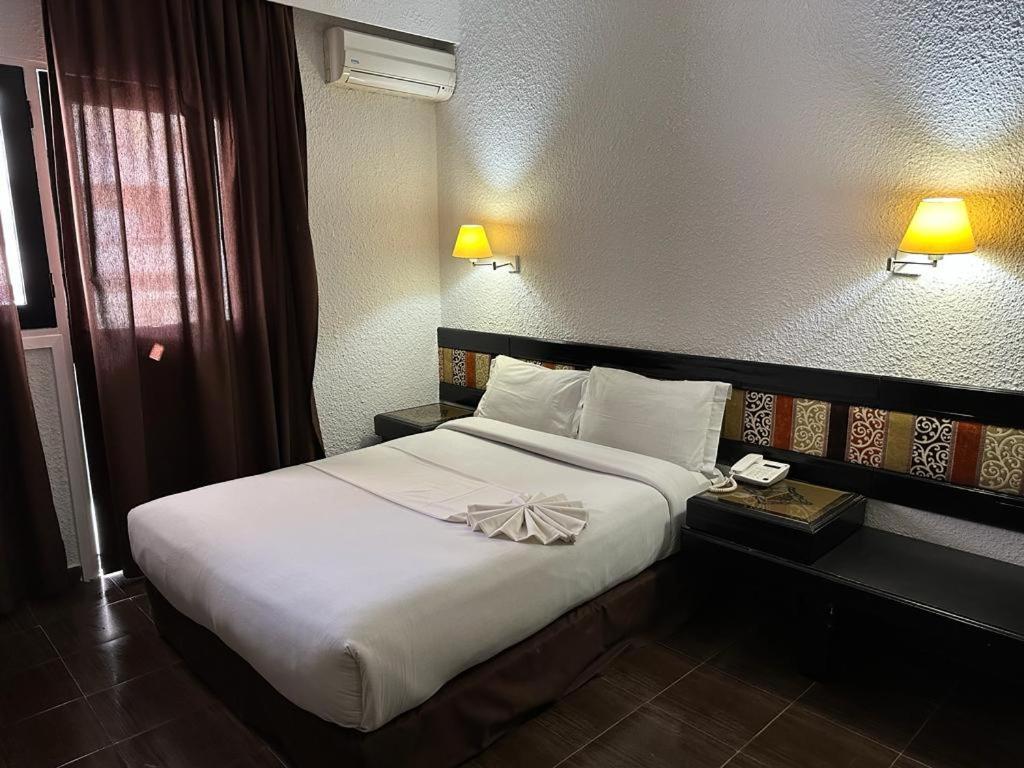 Ourida Urban Hotel Rabat Bagian luar foto